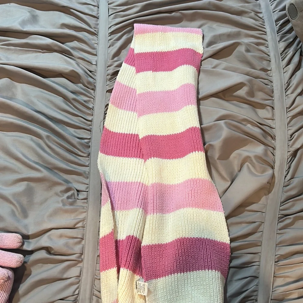 Children’s Place Winter Glove & Scarf Set